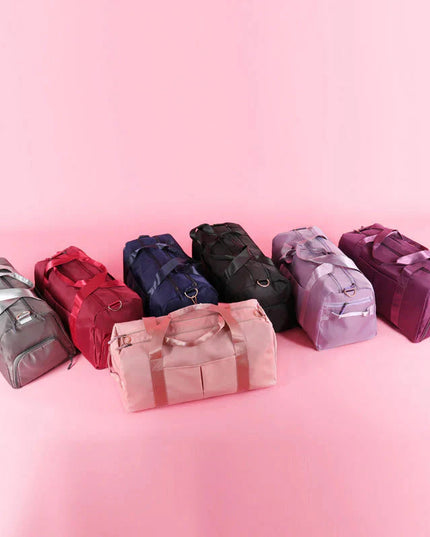Waterproof Fitness Sports Travel Duffel Bag - Versatile Weekender for Men and Women